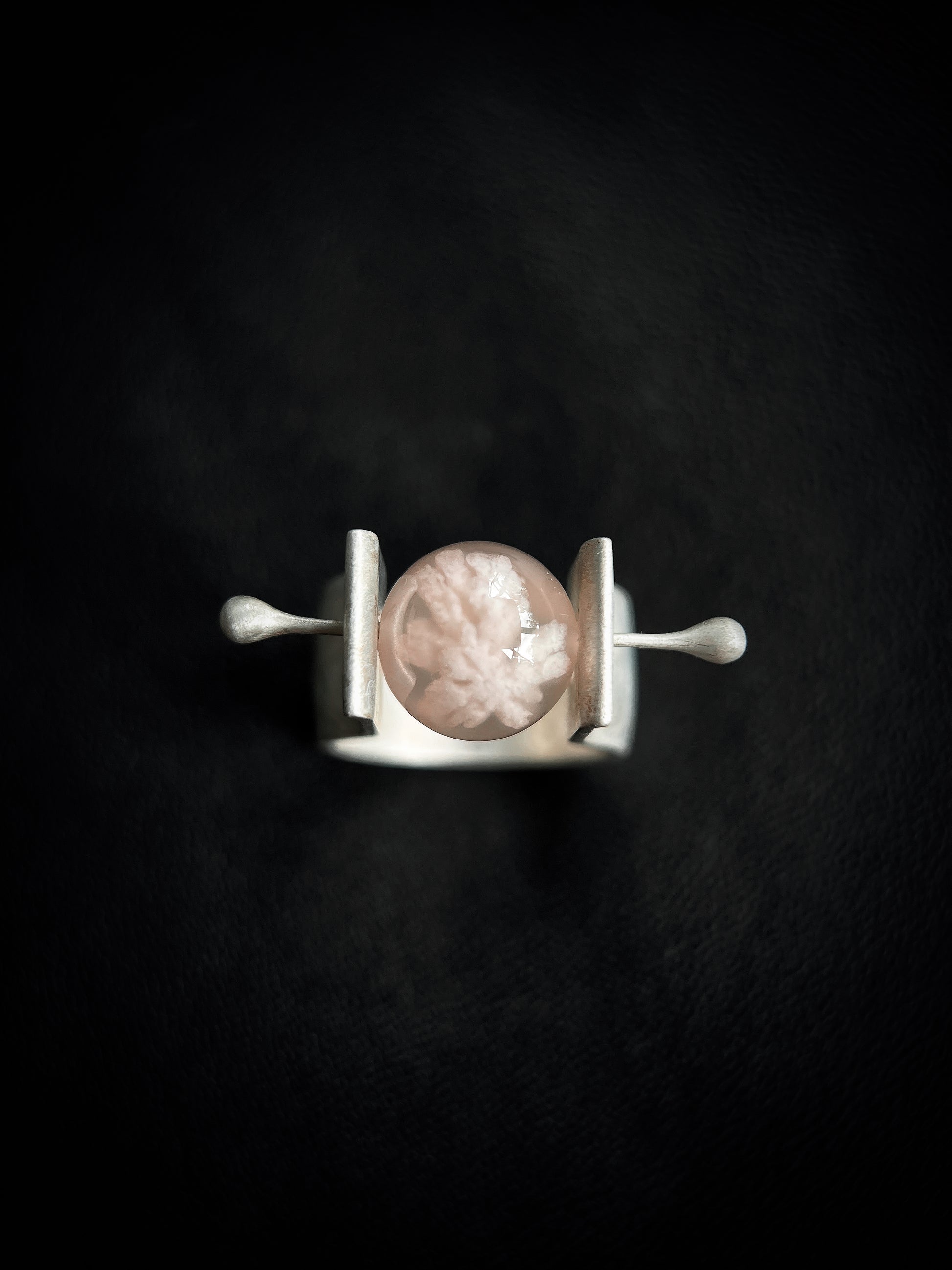 The Orbit Ring FA Pink Hyacinth