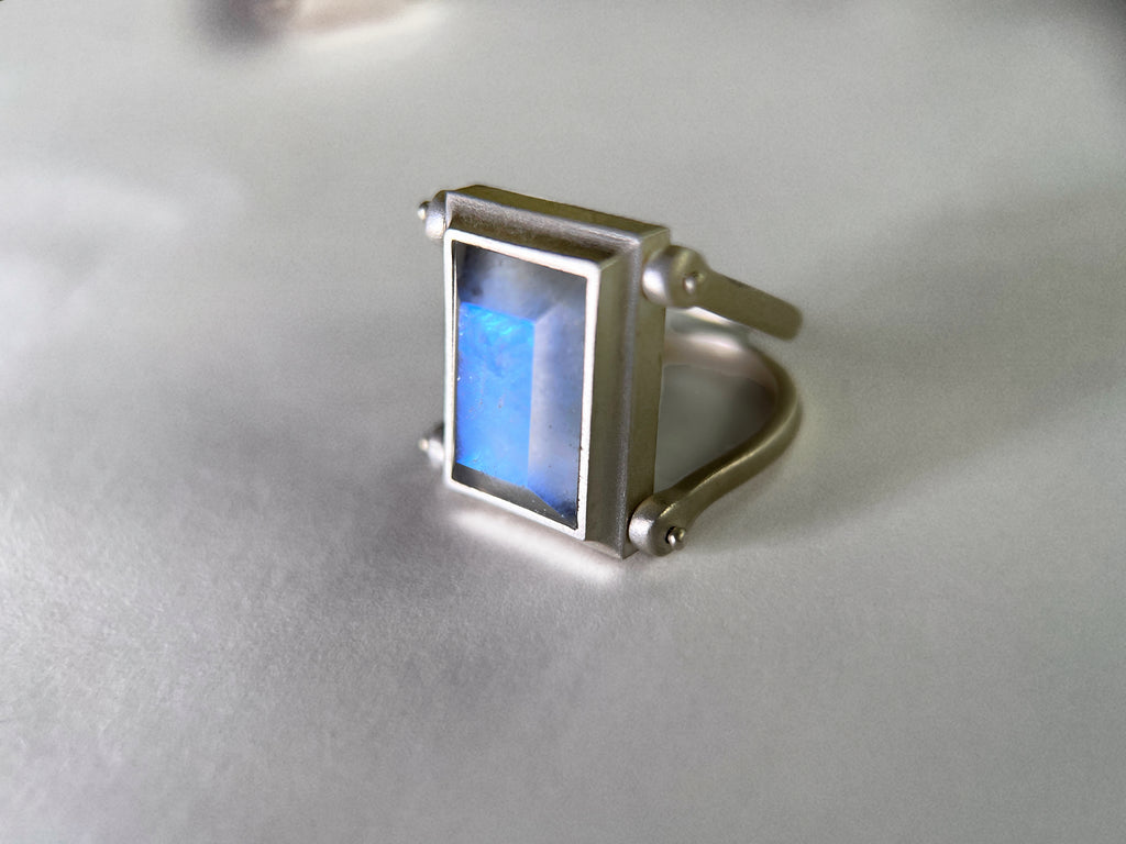 The Folio Ring - Moonstone Gem-cut